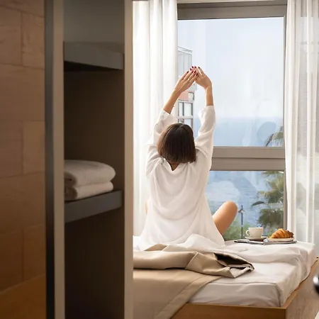 Lei Hotel