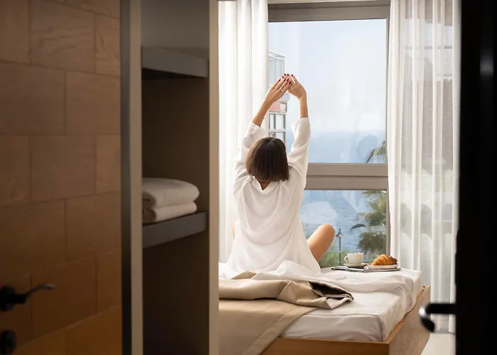 Lei Hotel
